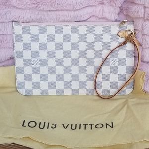 🛑SOLD🛑 Louis vuitton neverfull pouch MM/GM